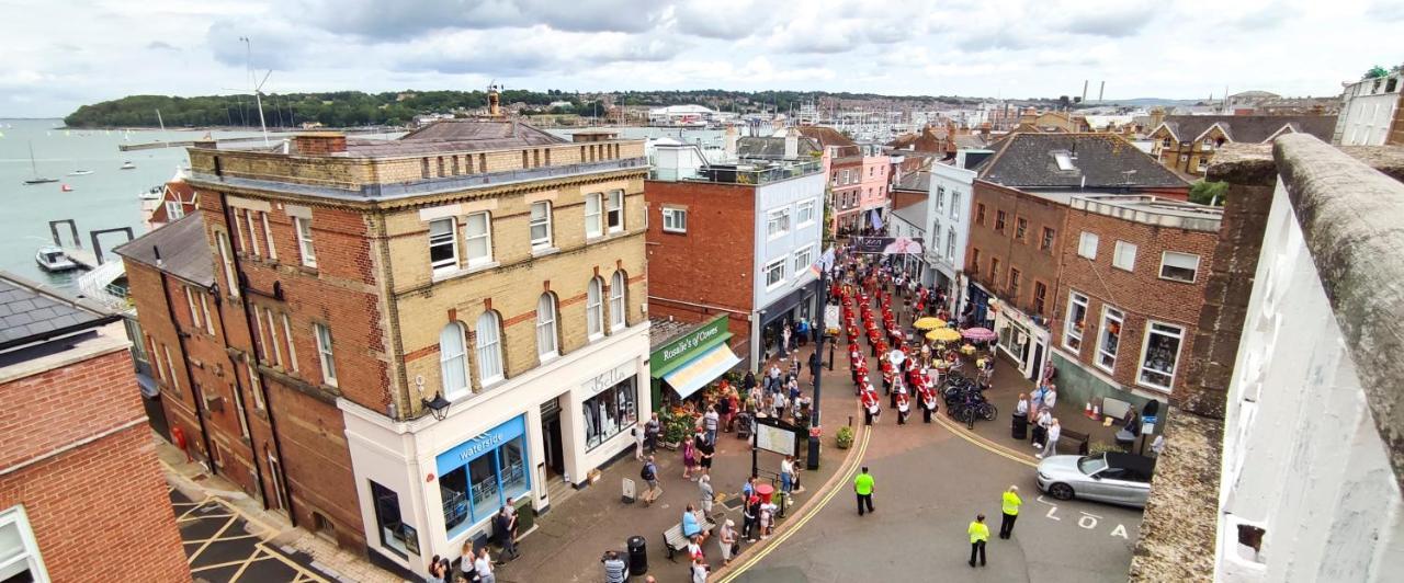 Seafarer'S View - 6 Bedroom Townhouse In Cowes, Parking & Seaviews. Cowes  Buitenkant foto
