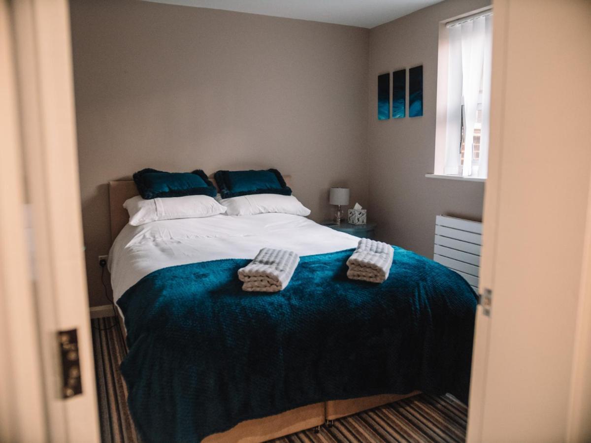 Seafarer'S View - 6 Bedroom Townhouse In Cowes, Parking & Seaviews. Cowes  Buitenkant foto