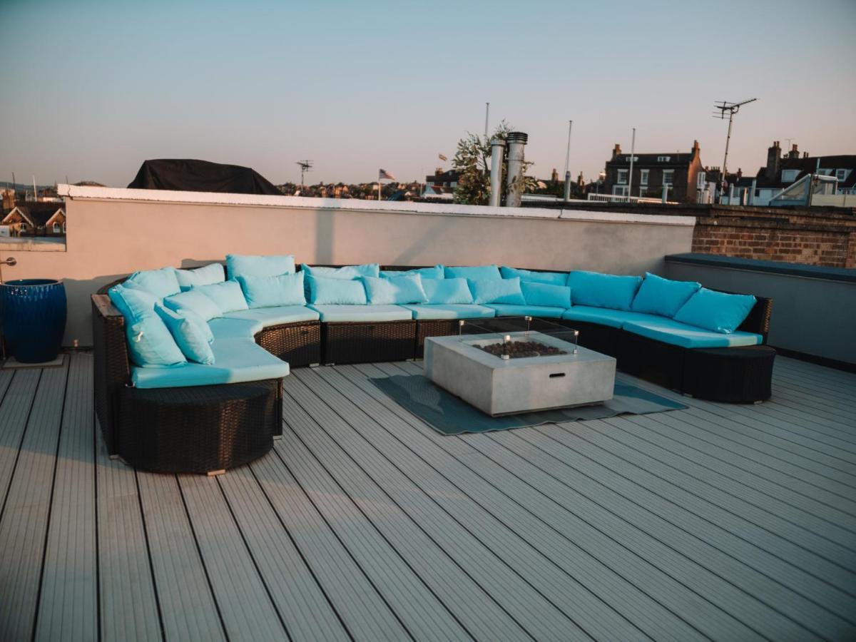 Seafarer'S View - 6 Bedroom Townhouse In Cowes, Parking & Seaviews. Cowes  Buitenkant foto